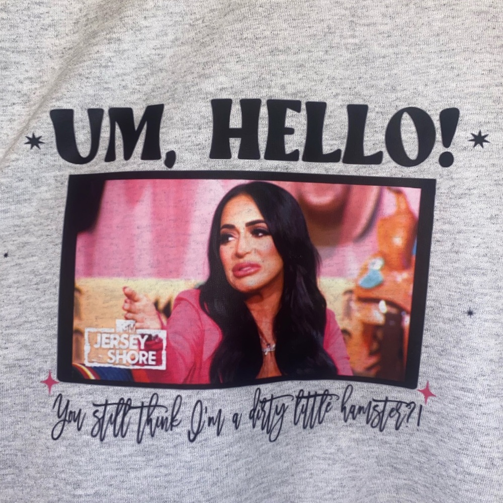 NEW!! UM, HELLOā ANGELINA PIVARNICKā JERSEY SHOREā tee